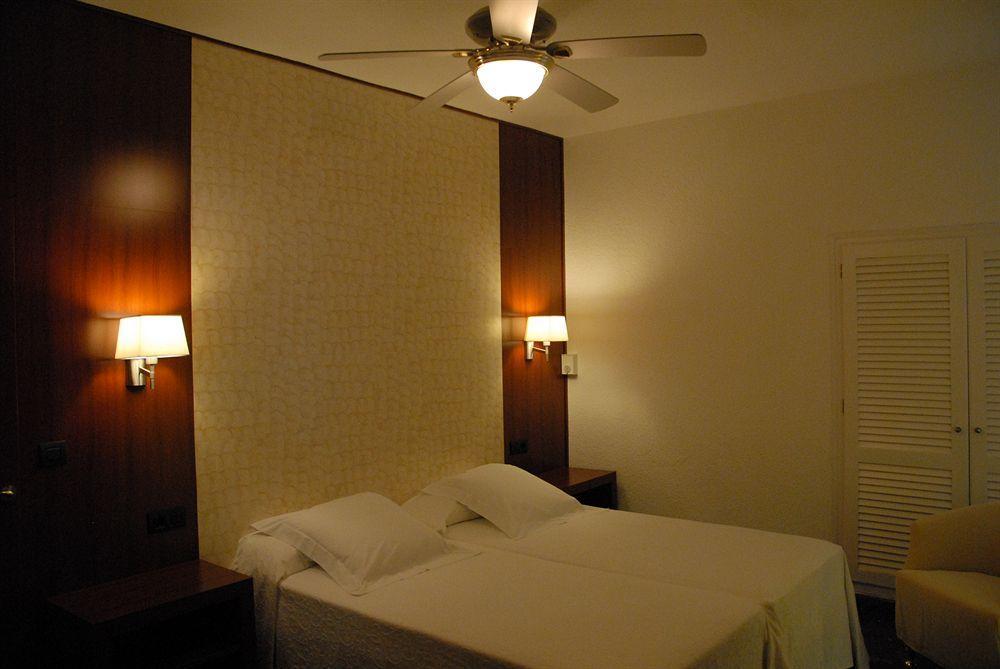 Hotel Grifeu Llança Eksteriør bilde